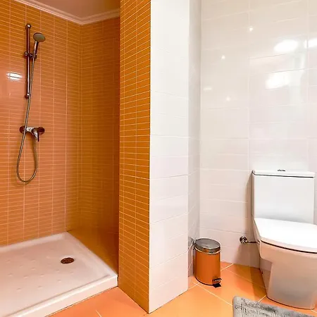 Family Duplex With Ocean View 2 アパート *